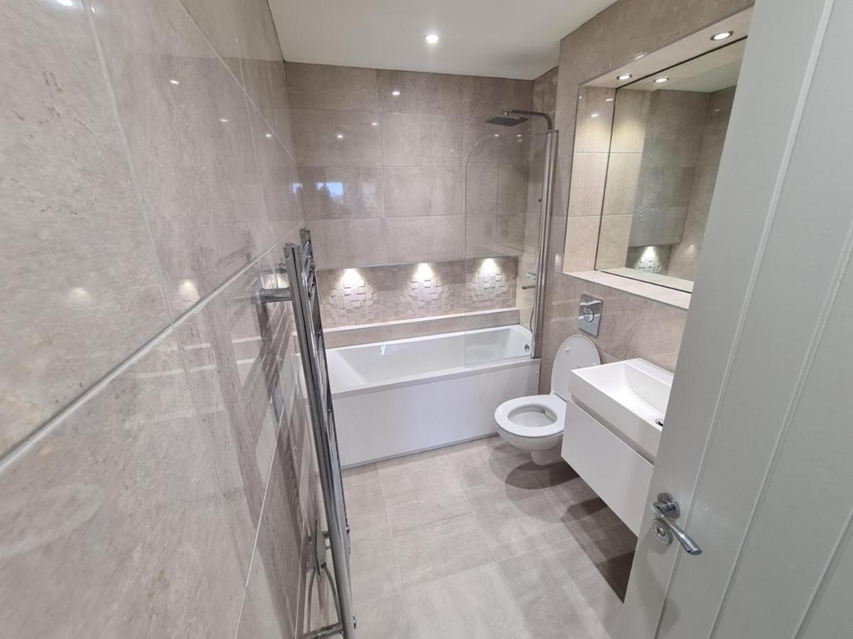 Jasmin Apartments - Luxury 1 & 2 Bedroom Units With Free Parking Bushey Dış mekan fotoğraf